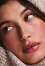 Cargar imagen en el visor de la galería, Limited Edition Summer Peptide Lip Tint Rhode - Salty tan