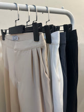 Cargar imagen en el visor de la galería, Pack 1 Mini skirt + 1 Baby tee