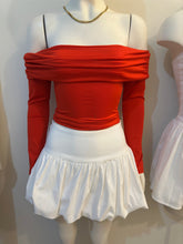 Cargar imagen en el visor de la galería, Pack 1 Mini skirt + 1 Baby tee