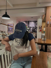 Cargar imagen en el visor de la galería, Baby tee Rib bordado with Blue