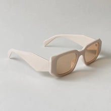 Cargar imagen en el visor de la galería, Sunglasses Nude
