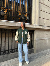 Cargar imagen en el visor de la galería, Luxury Varsity Jacket Green /Beige
